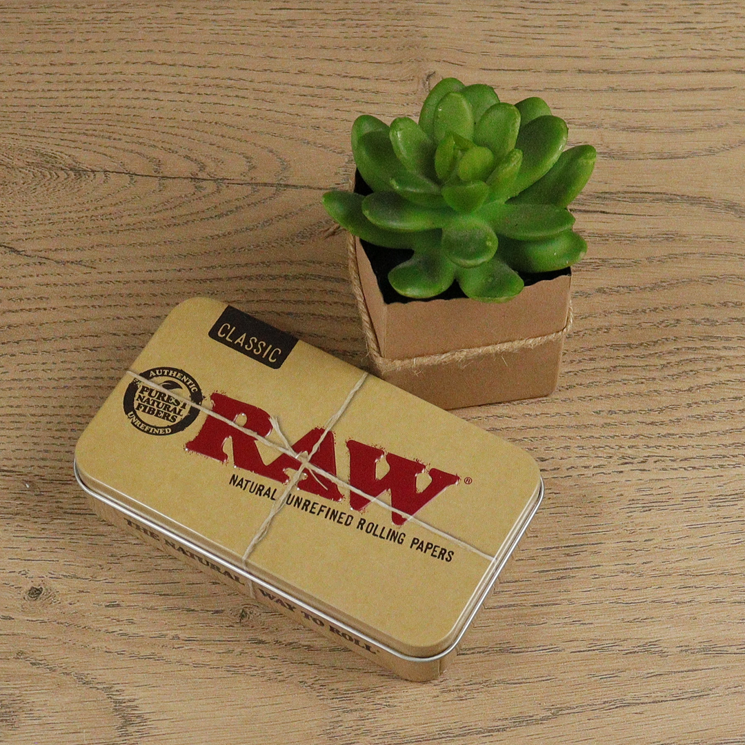 Caja metálica RAW mediana